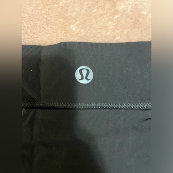 Lululemon Crop Gray Sheer Accent Leggings- Size 4 - Picture 8 of 15